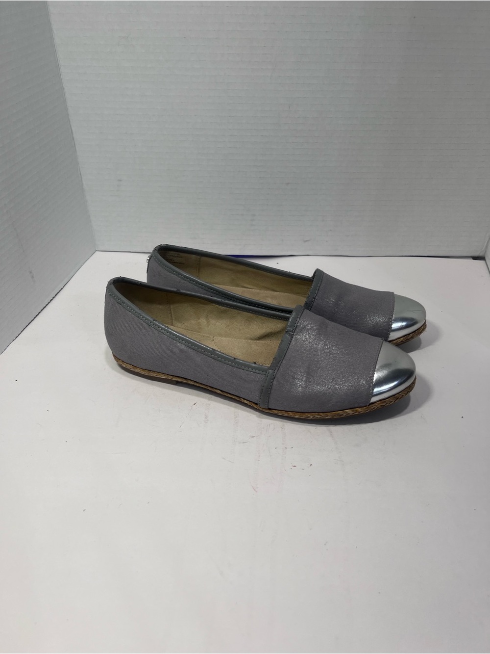 Dana Buchman Grey Flats with Metallic Silver Toe